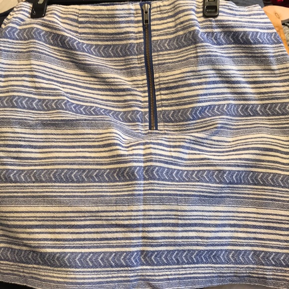 Skirt - Picture 3 of 4